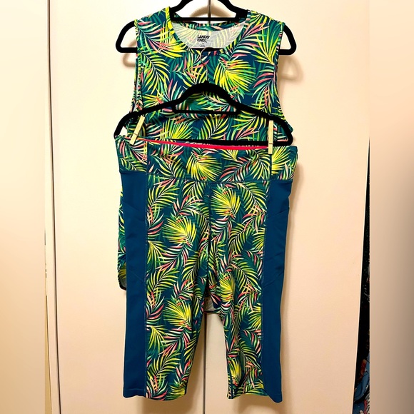 Lands' End Pants - Tropical Workout Set! Top and leggings 🌺